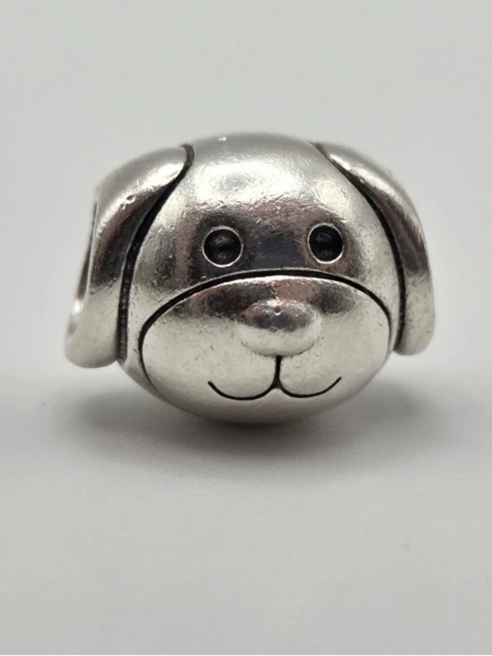 Genuine Pandora Retired Dog Head
Charm S925 ALE Sterling Silver Dog Lovers charm